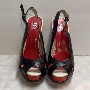CR Collection, size 6.5, black,red,white 5.5” heels